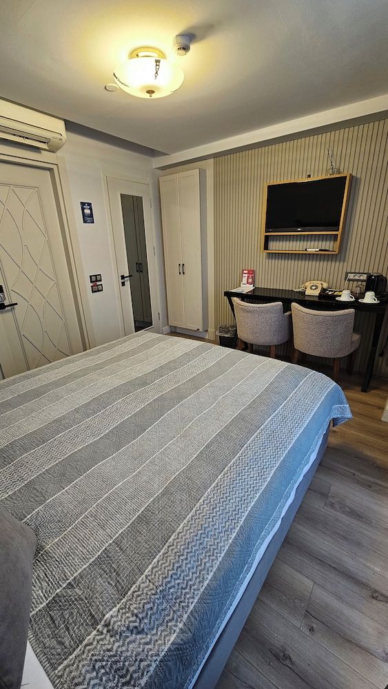 Anthemis Hotel Economy Double Room 4