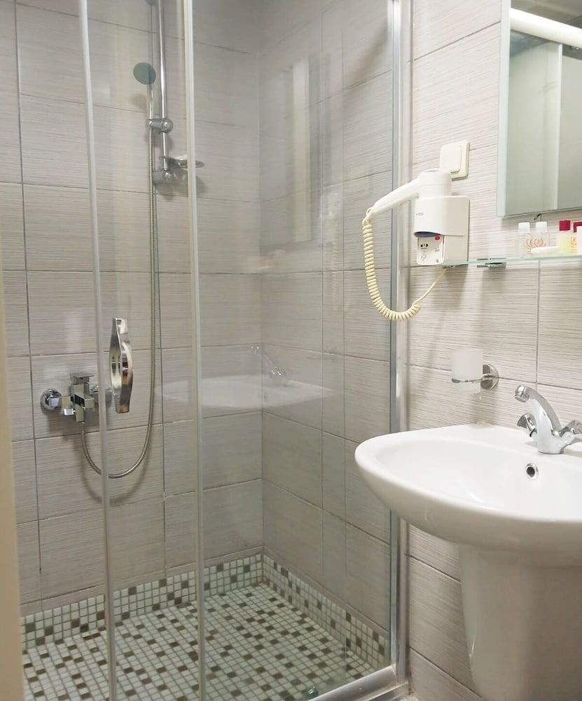 Hotel Sureyya Standard Double or Twin Room 10