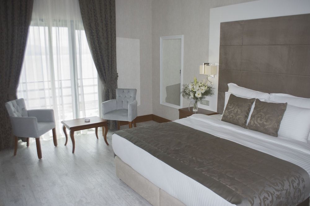 Elite Hotel Darica Standard Double or Twin Room 2