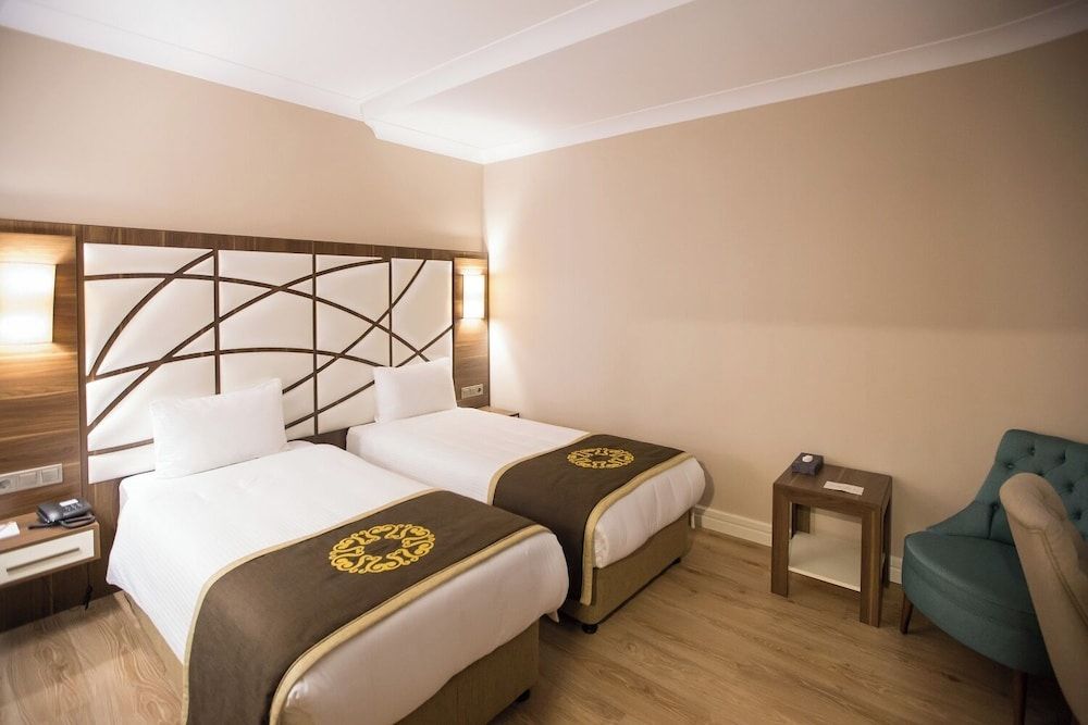 The Grand Mira Hotel Standard Double or Twin Room, Non Smoking 4