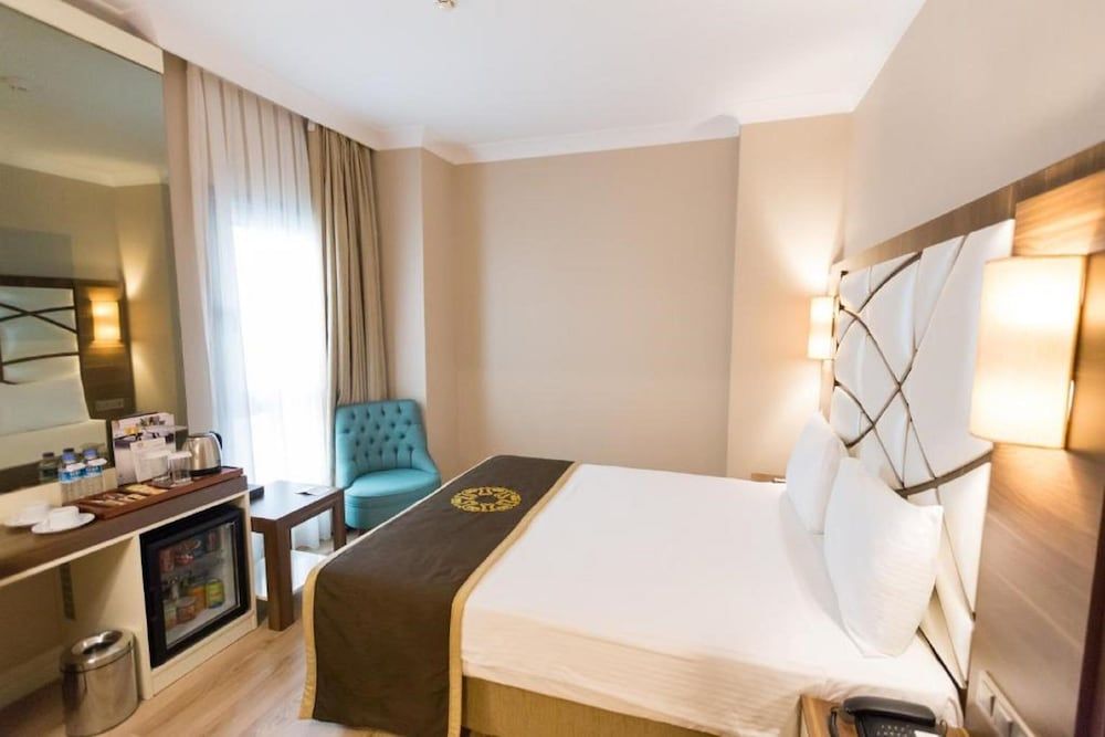 undefined The Grand Mira Hotel 5