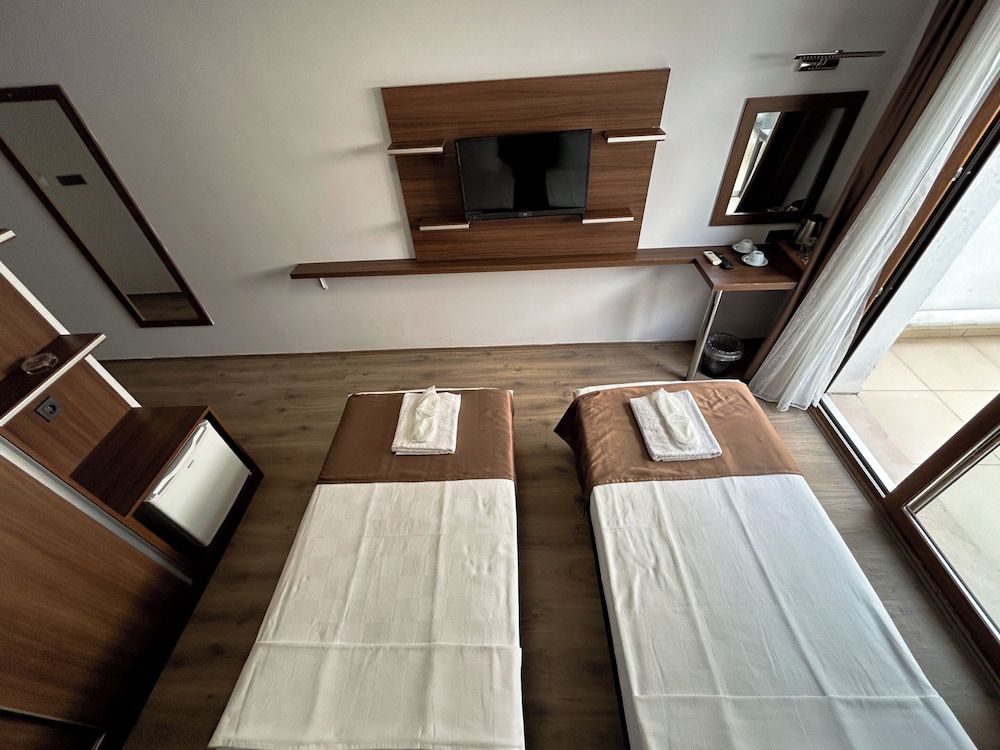 Gulluk Life Hotel Economy Twin Room 6