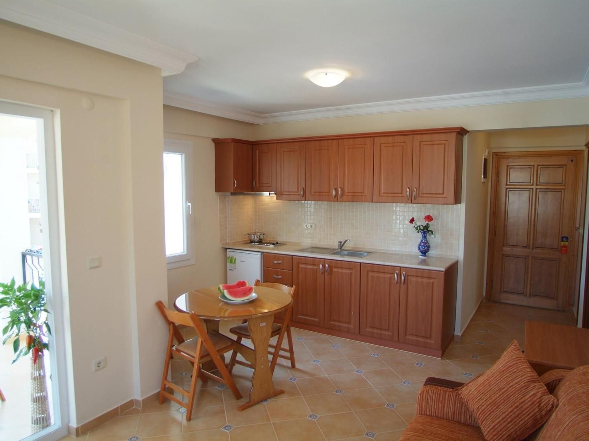 Deluxe One-Bedroom Apartment