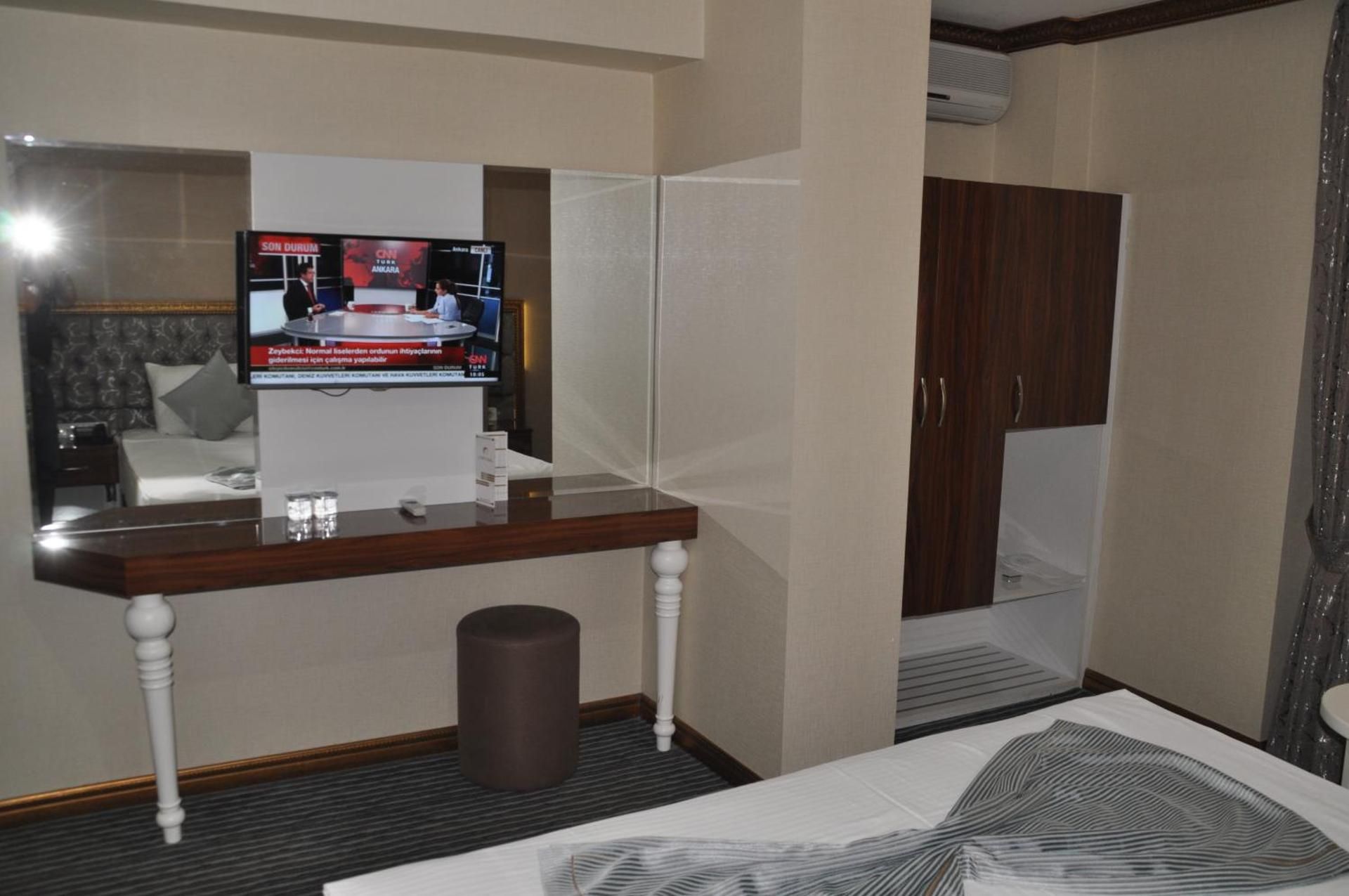 undefined Grand Sera Hotel 5