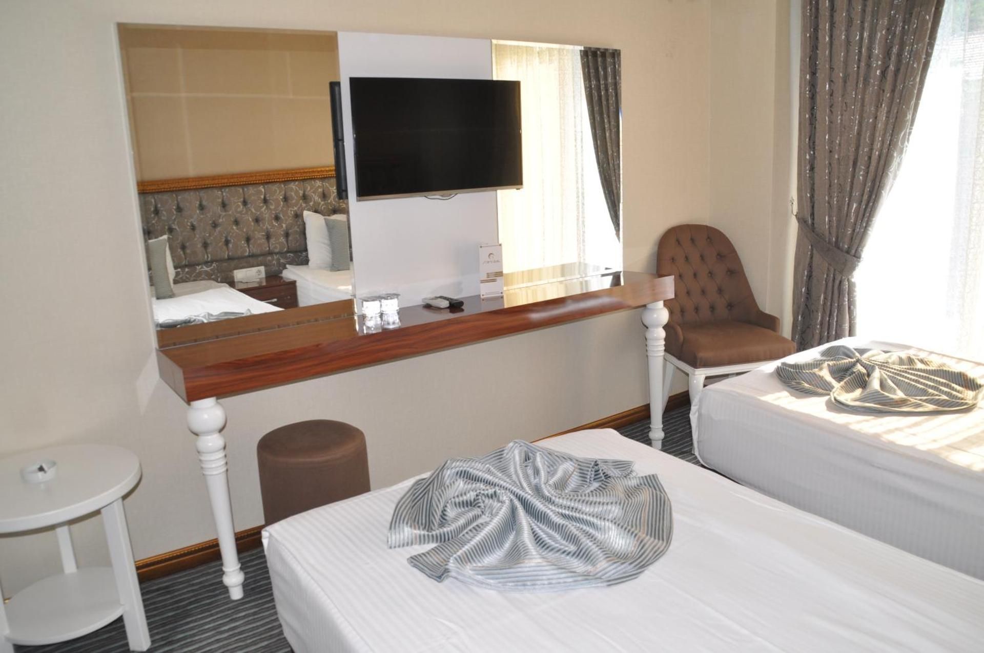 undefined Grand Sera Hotel 10