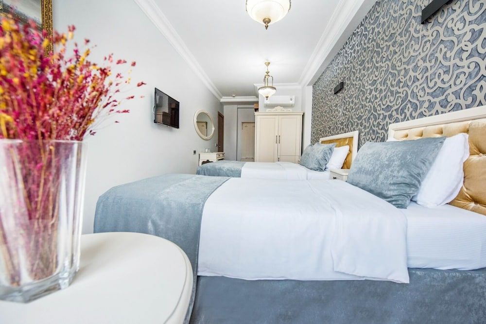 undefined Pera Life Premium Hotel 4