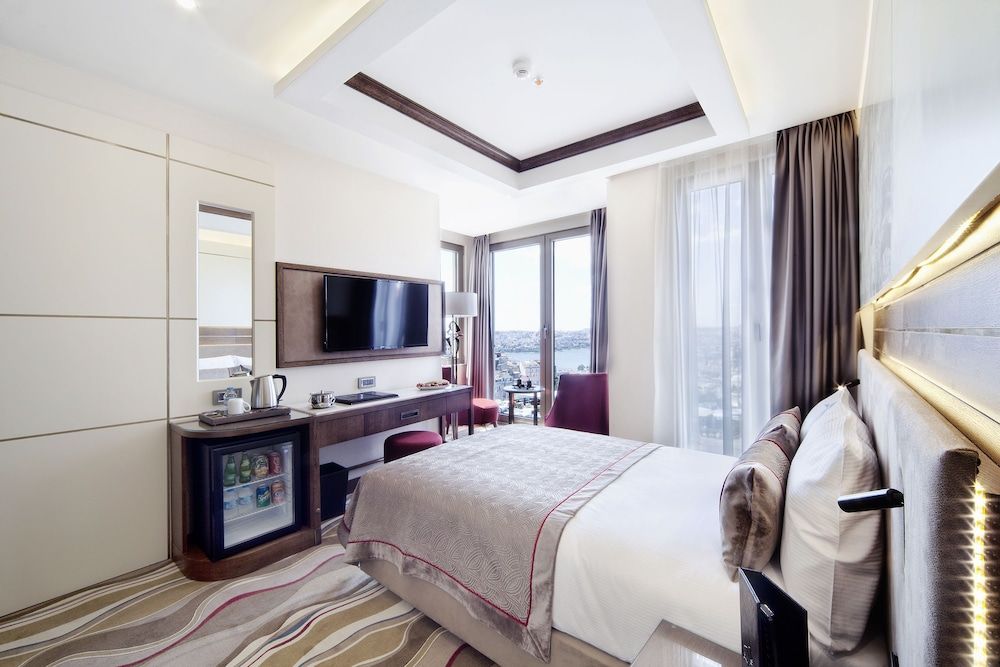 undefined Grand Hotel De Pera 4