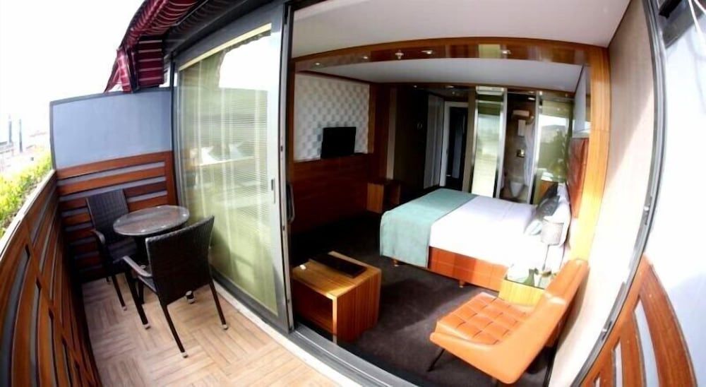 Continent Hotel Ataşehir Superior Room 5