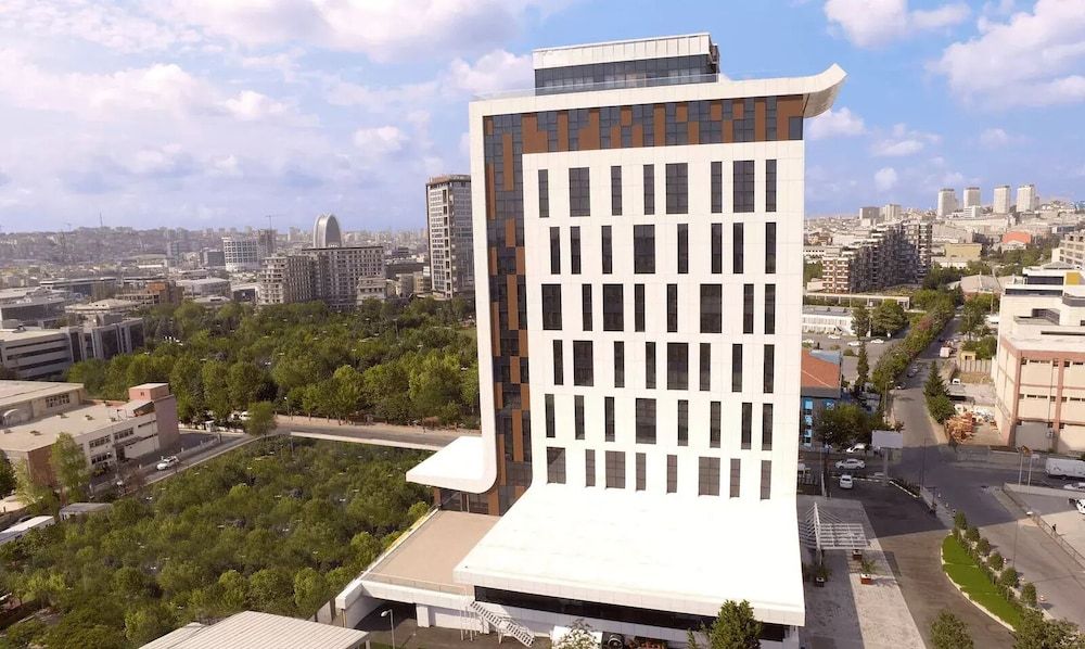 undefined Grand Harilton Hotel