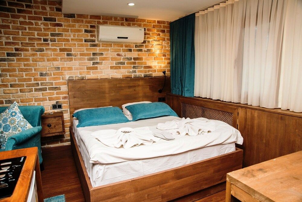 Cube Suites Suite, Smoking, Balcony 4