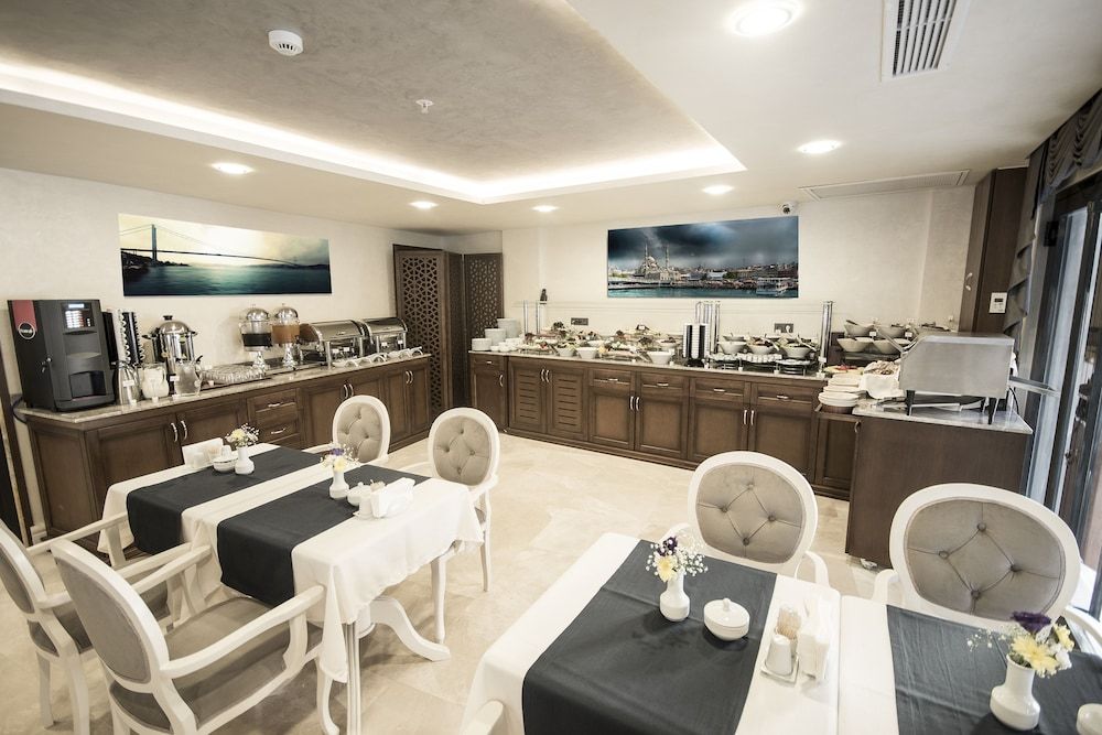 undefined Antusa Palace Hotel & Spa 10