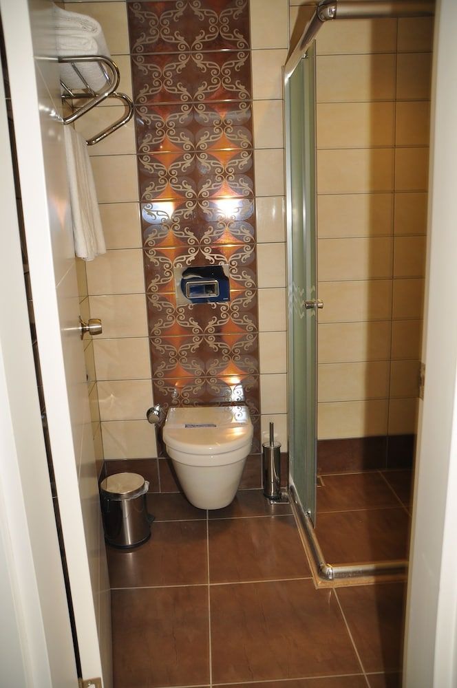 Aura Boutique Hotel Standard Double Room (One Double Bed, With Balcony) 9