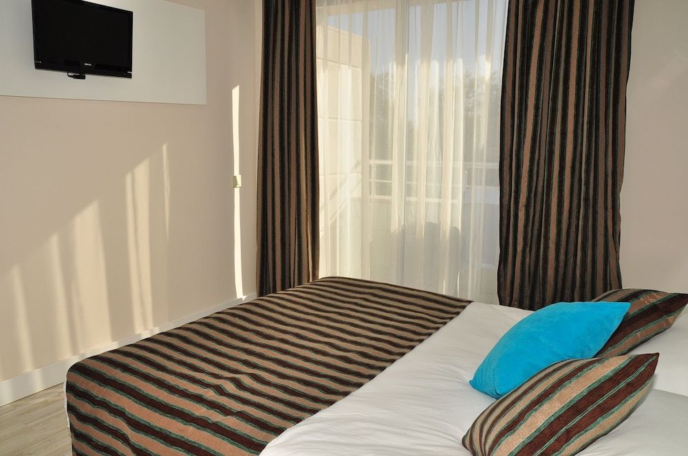 Aura Boutique Hotel Standard Double Room (One Double Bed, With Balcony)