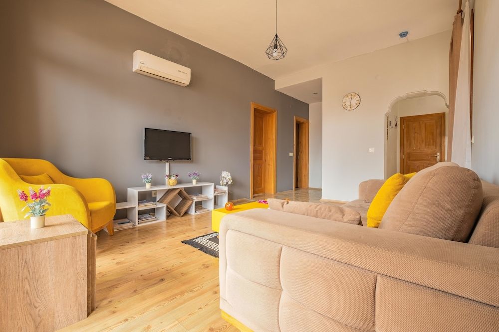 Old Town Deluxe Flats Deluxe Apartment, Kitchen (Large) 10