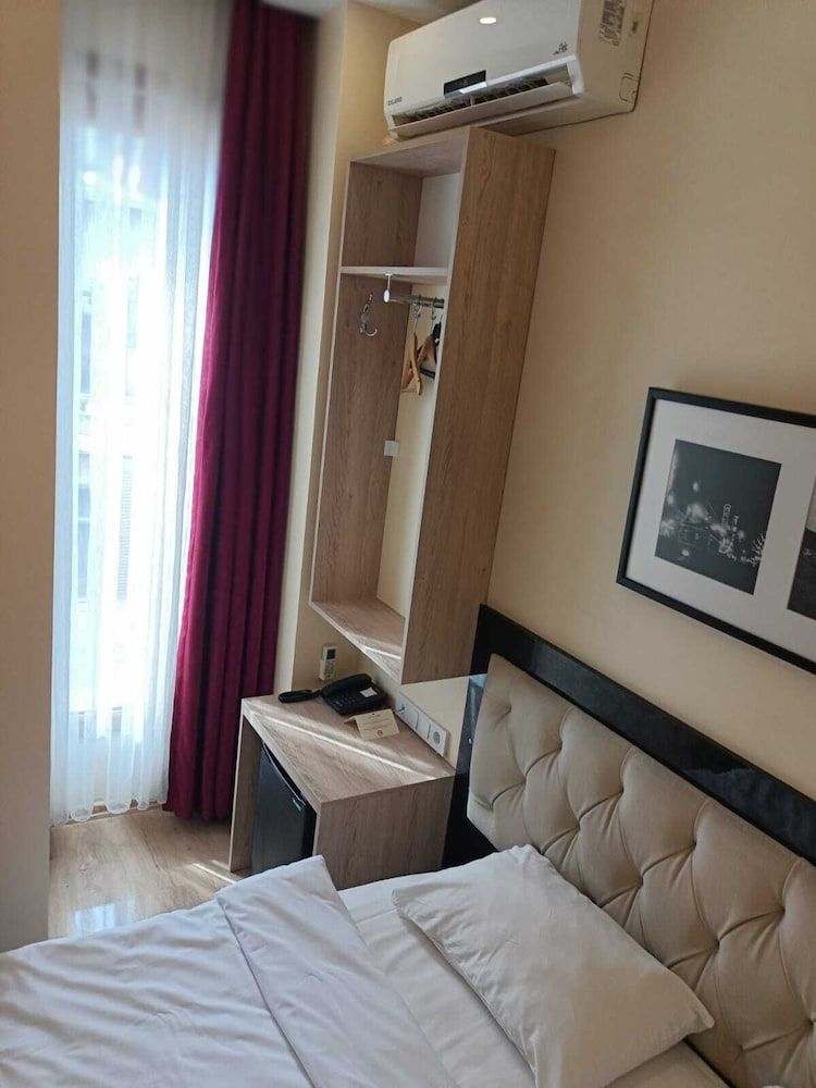 Invictum Residence Economy Room 7