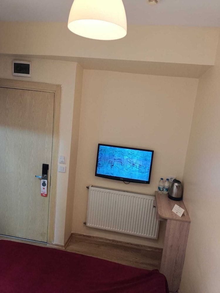 Invictum Residence Economy Room 6