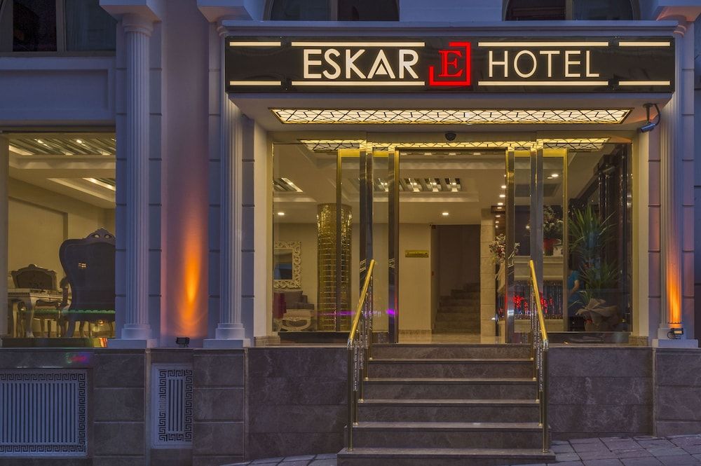 undefined Escardin Hotel 7