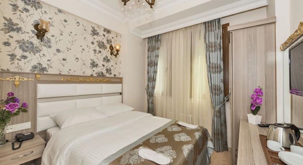 undefined Raimond Hotel 5