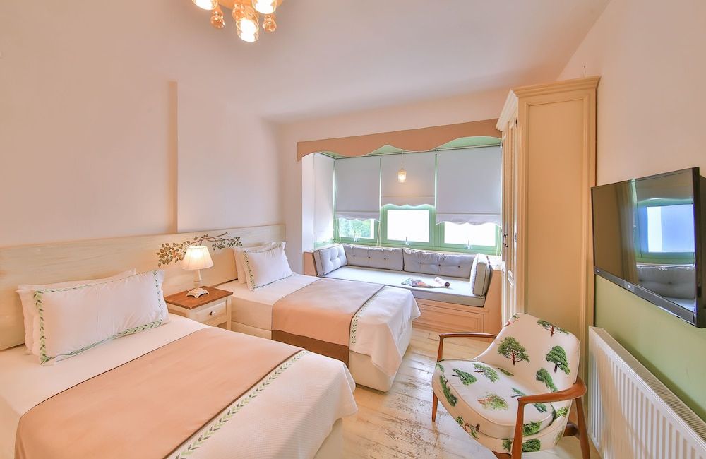 Palas Alacati - Adults Only Standard Double or Twin Room, City View 3