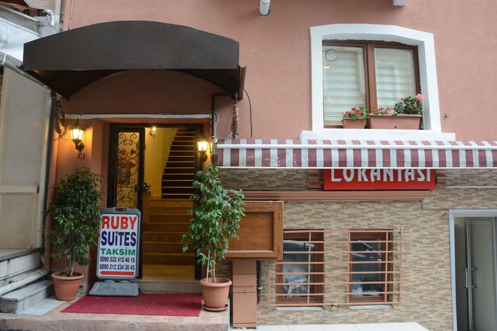 undefined Taksim Ruby Suites 3