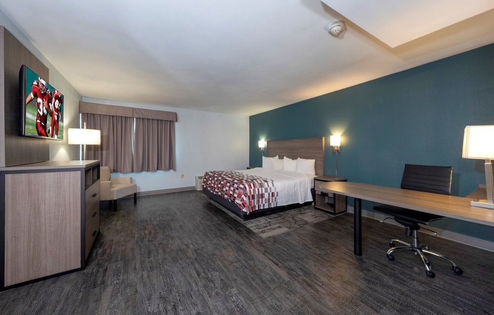 Superior Room, 1 King Bed (Smoke Free)