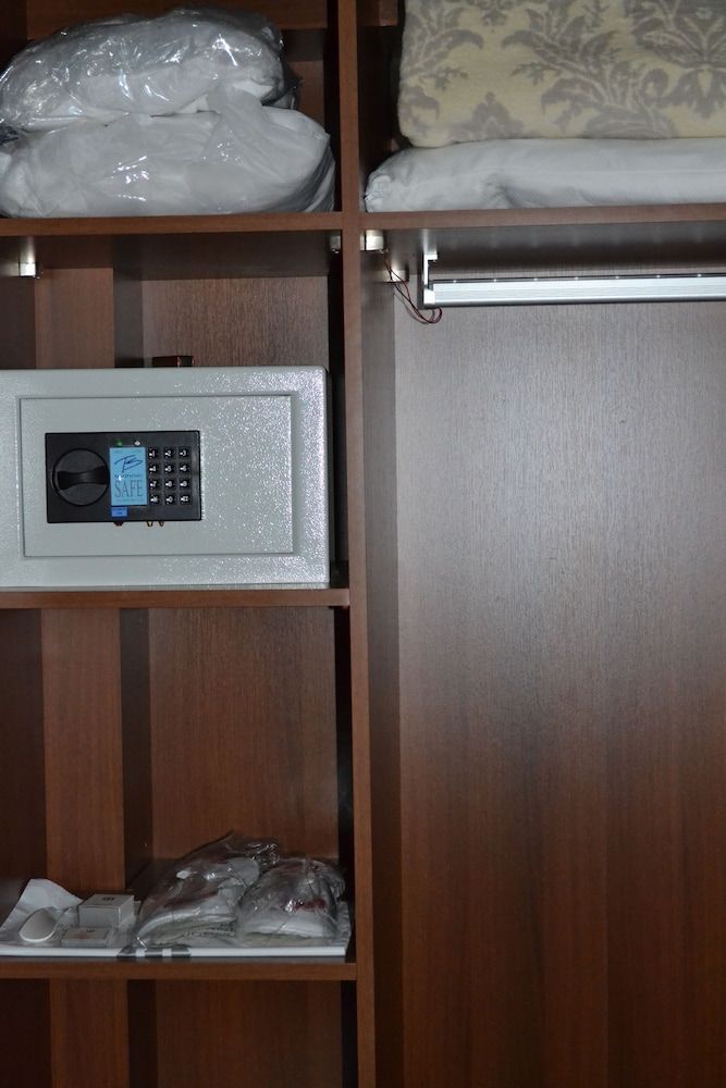 Divalis Hotel Standard Double Room 7