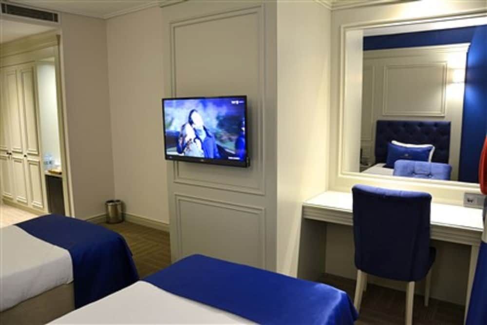 undefined Sarissa Hotel 8