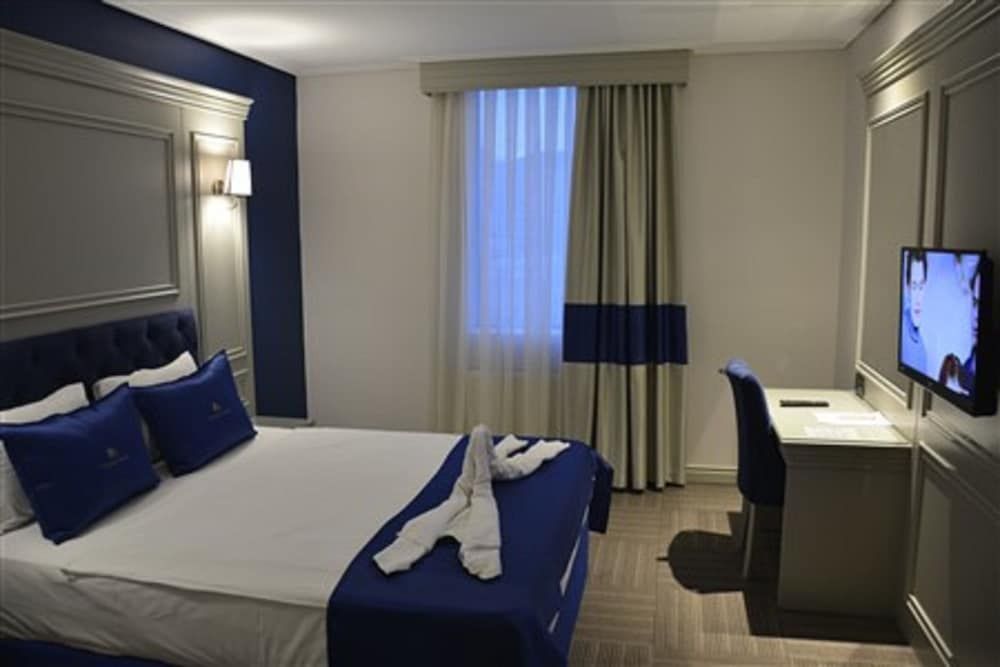 undefined Sarissa Hotel 2