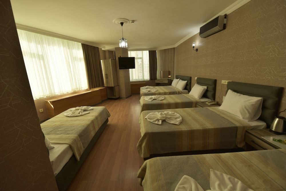 Omega Luxx Hotel - Boutique class Family Room 12