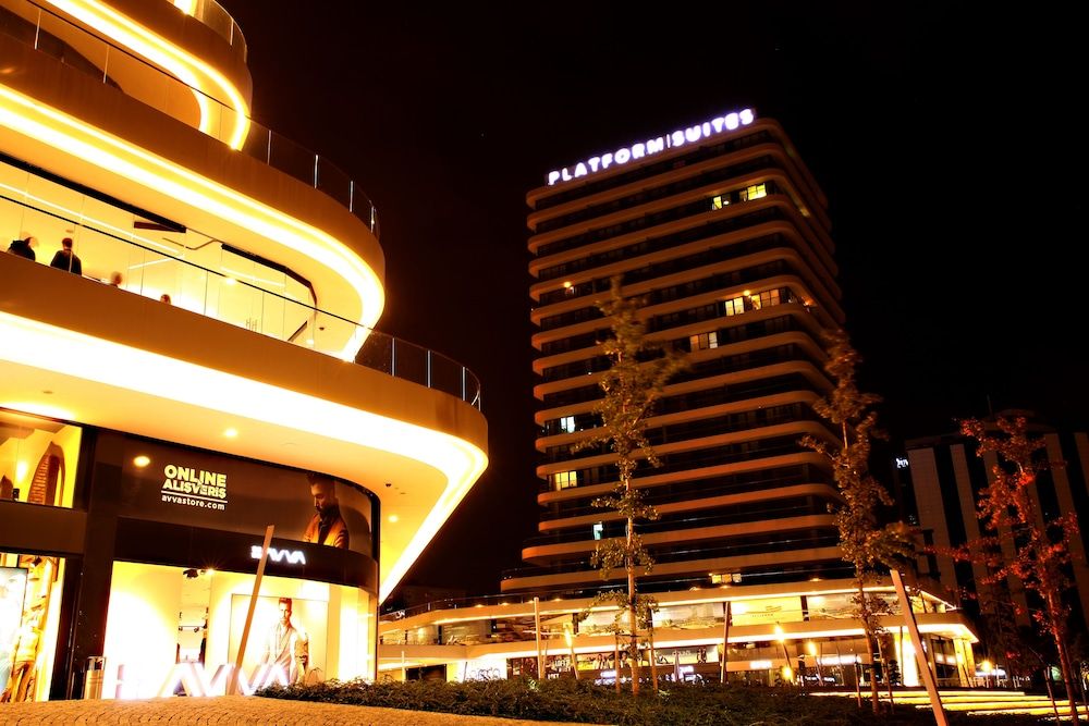 undefined Platform Merter Suites 9