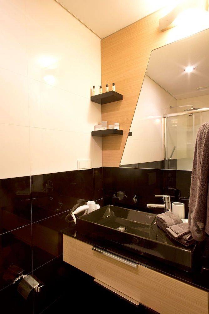 Platform Merter Suites Studio Suite 11