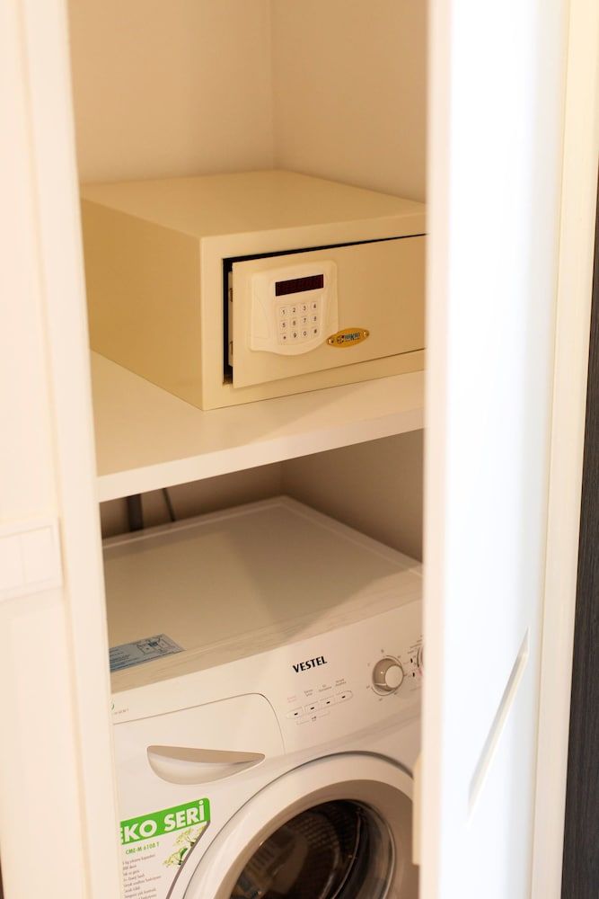 Platform Merter Suites Studio Suite 9