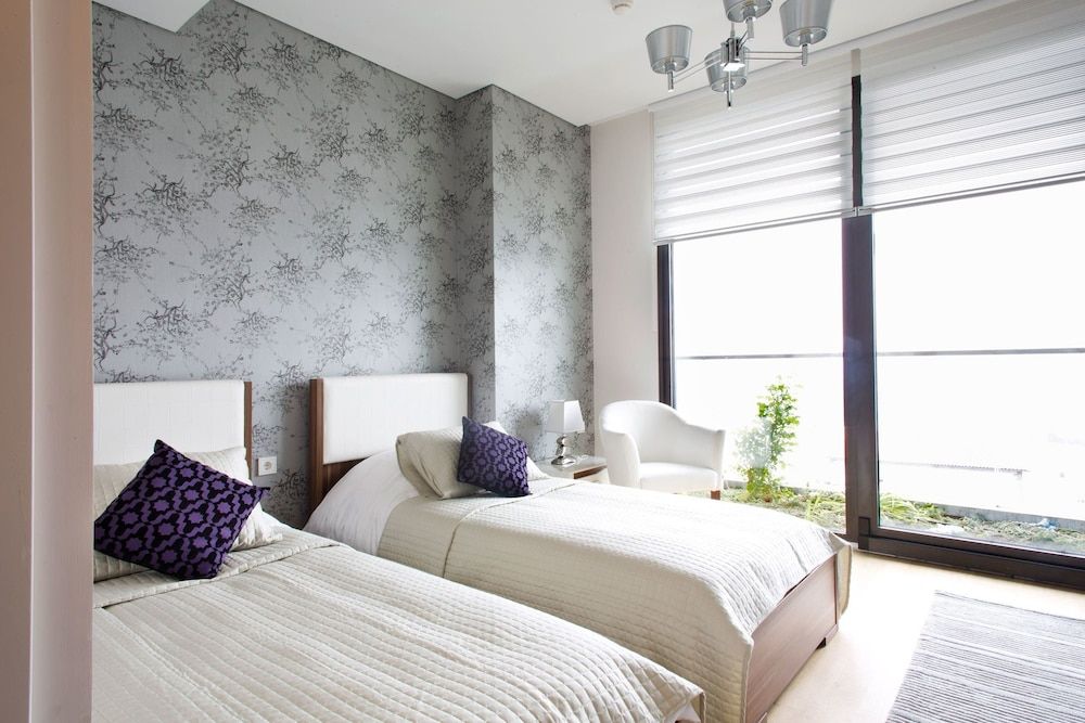 Platform Merter Suites Studio Suite 3