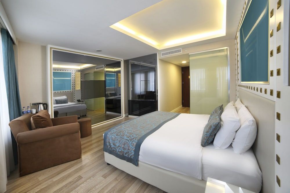 undefined Great Fortune Hotel & SPA 5