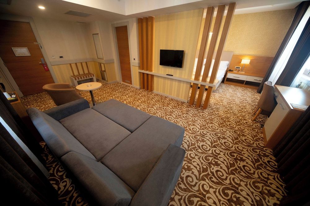 Grand Itimat Hotel Comfort Suite 8