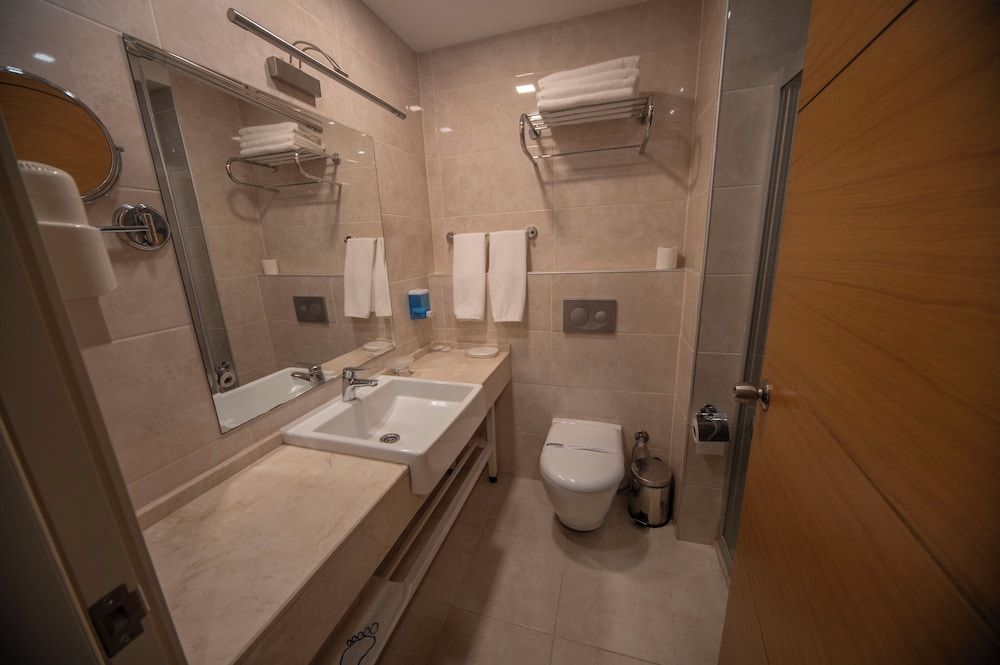 Grand Itimat Hotel Comfort Double Room 7