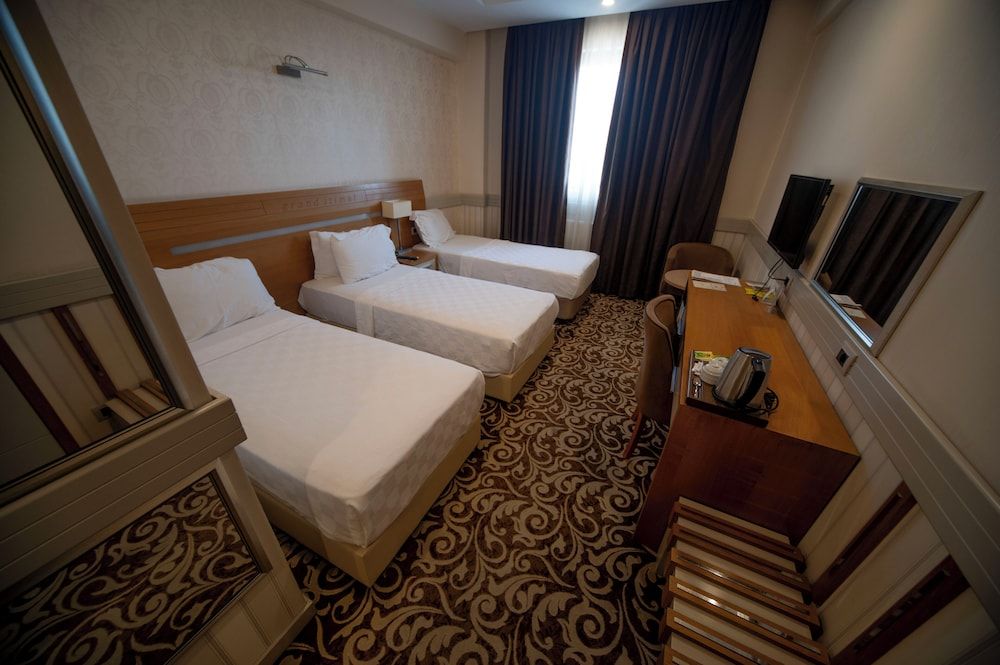 Grand Itimat Hotel Comfort Twin Room 3