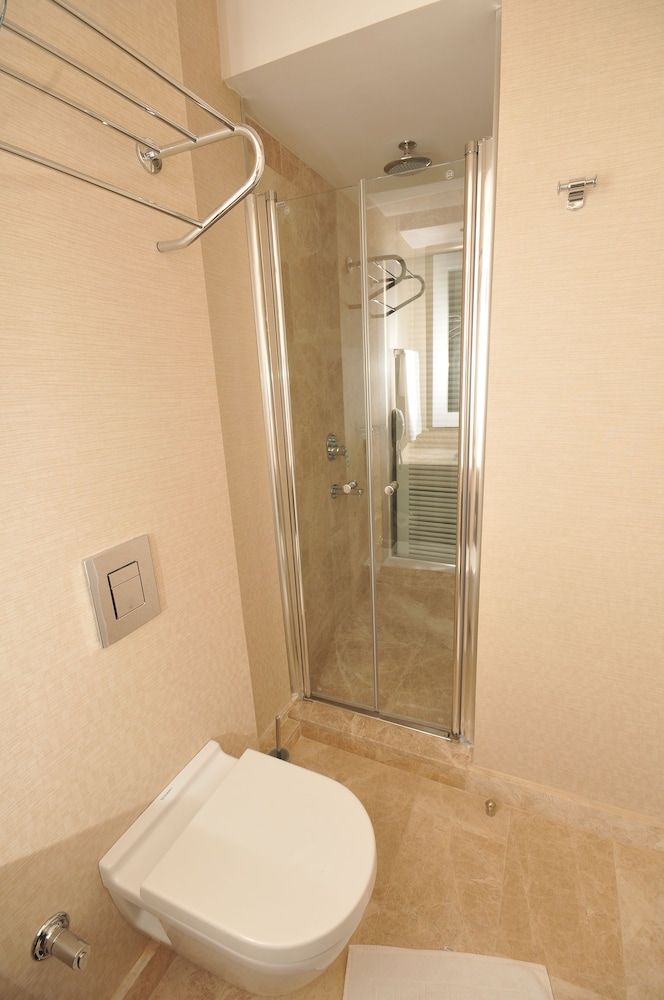 Alesta Yacht Hotel Standard Room 11