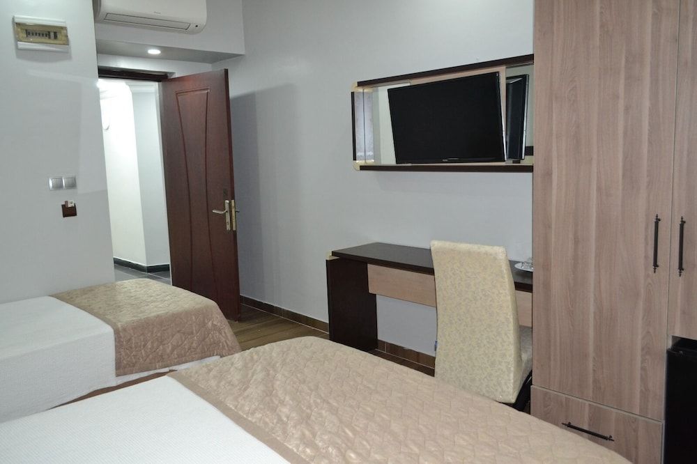 Adana Kucuksaat Hotel Double or Twin Room 6