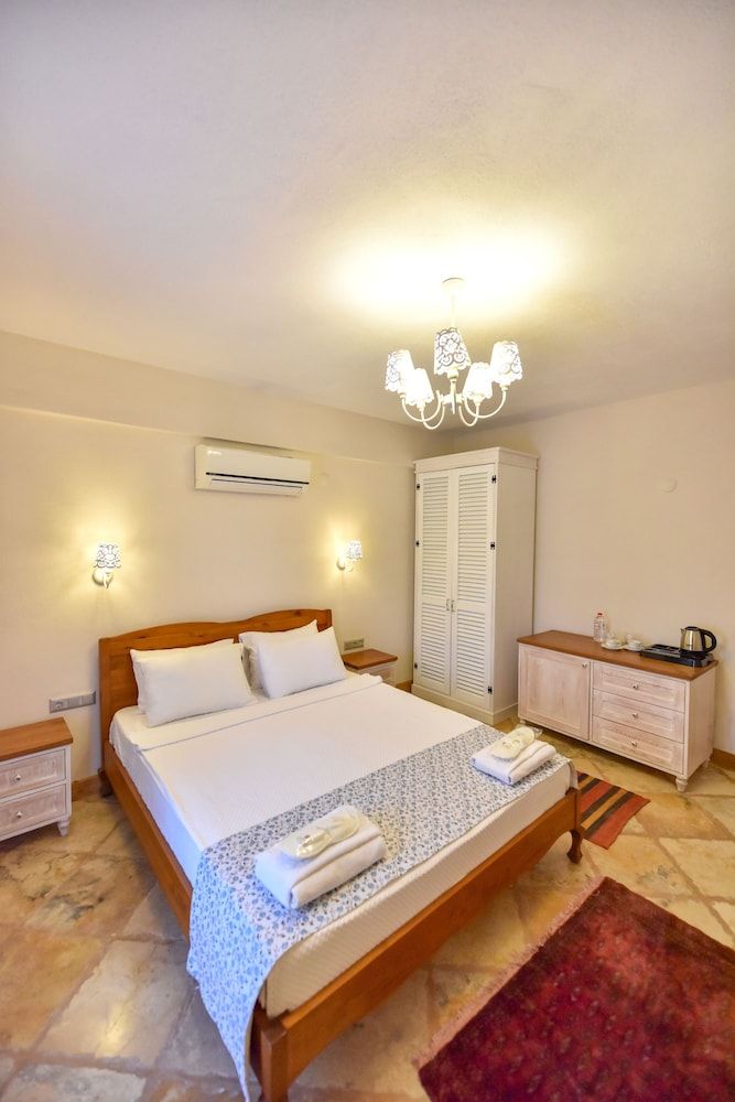 Orino Suites Standard Room 3