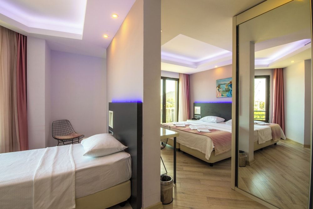 Datca Sapphire Hotel Triple Room, Sea View 2