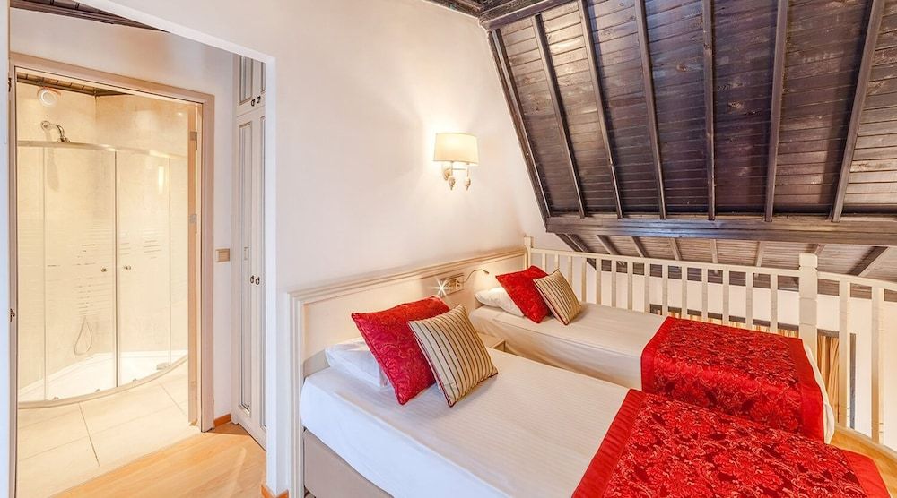 Sunrise Resort Hotel - All Inclusive Club Duplex Family Room 3