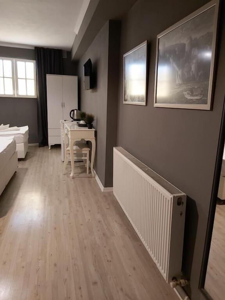 undefined Utarit Taksim