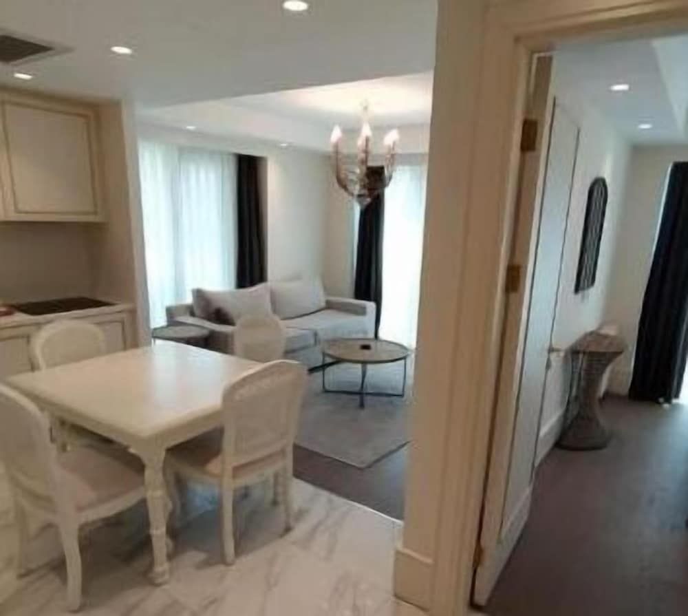 undefined Elysium Art Suites Bomonti 4