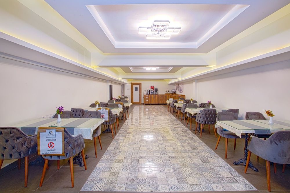 undefined Sim Hotel 10