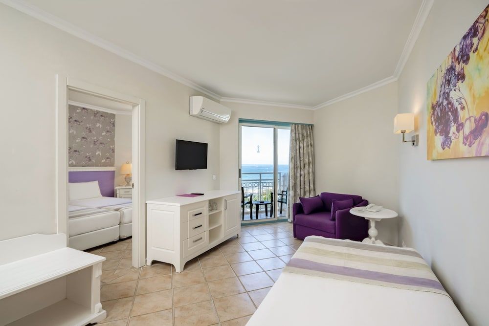 Iz Flower Side Beach Hotel - All Inclusive Double Room, Balcony 7