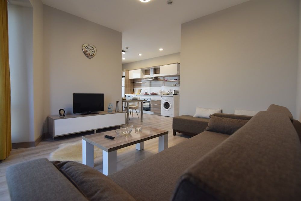 undefined New Suites 7