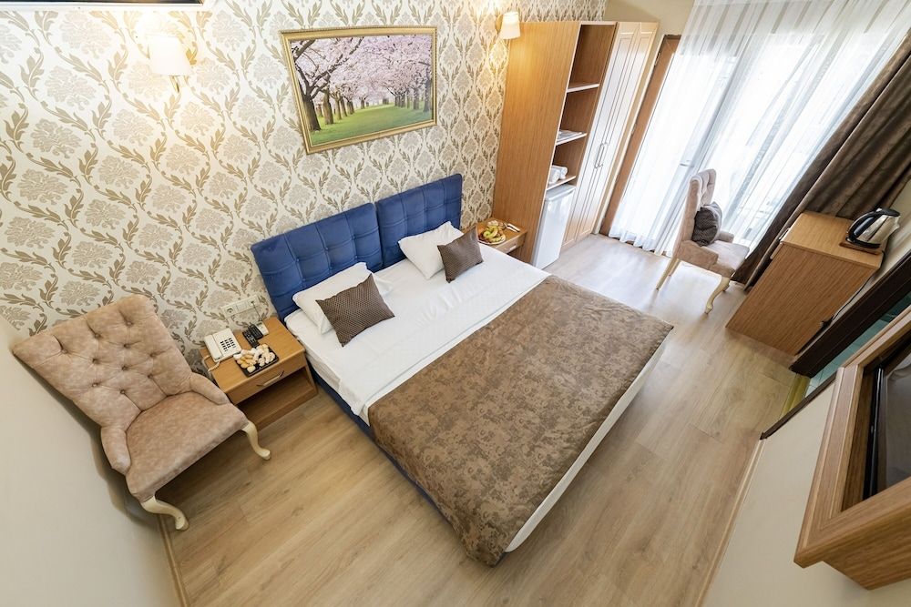 undefined Konur Hotel 3