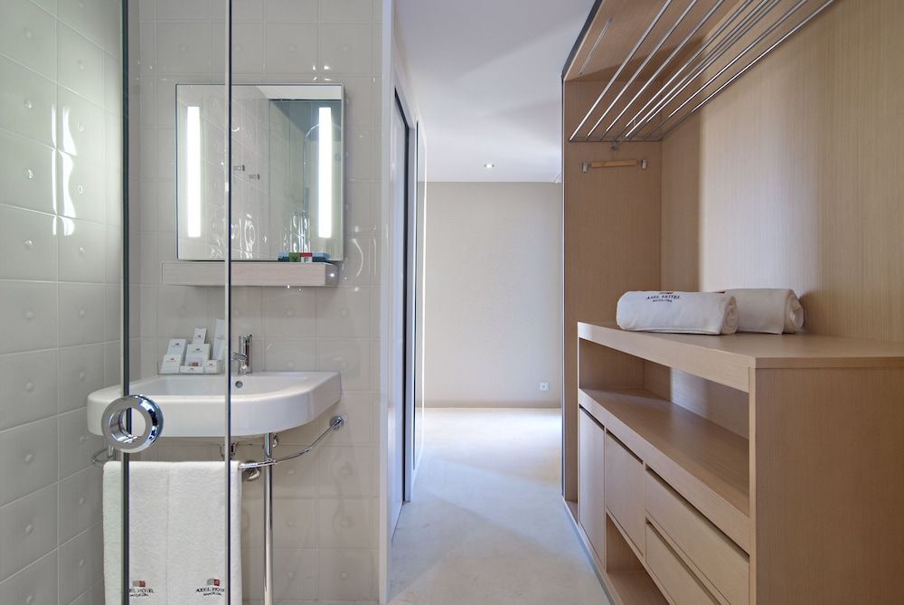undefined Axel Hotel Barcelona - Adults Only 10