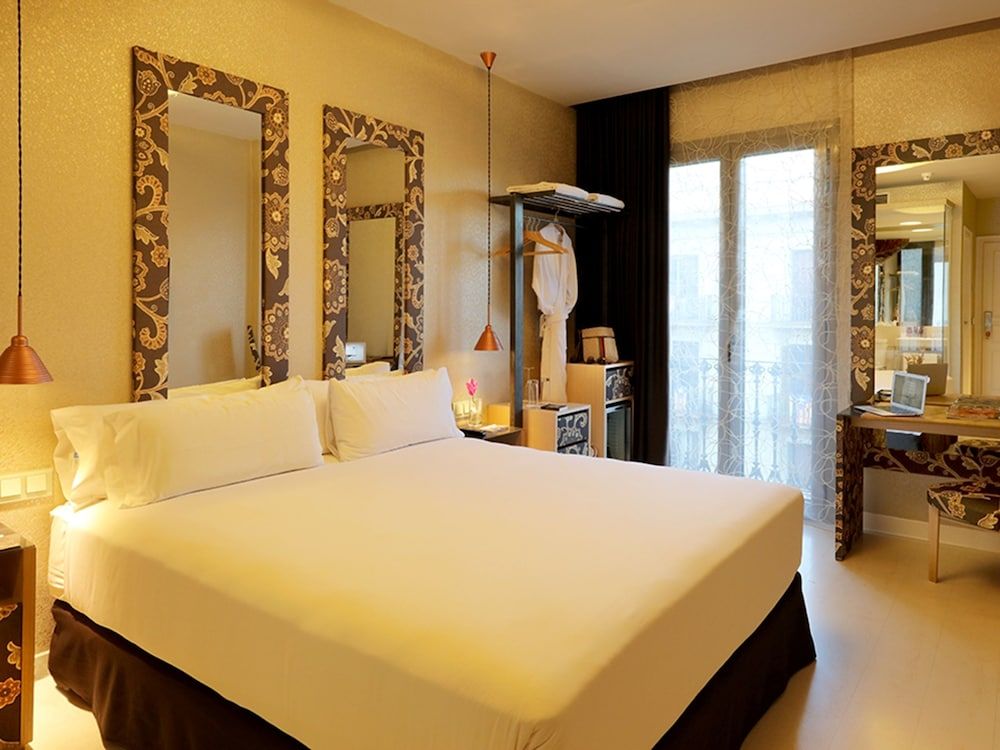 undefined Axel Hotel Barcelona - Adults Only 8